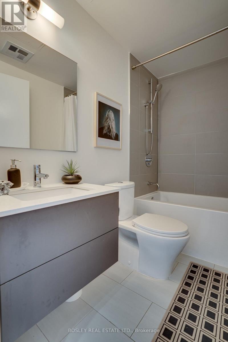 416 - 530 Indian Grove, Toronto, Ontario  M6P 0B3 - Photo 17 - W12485803