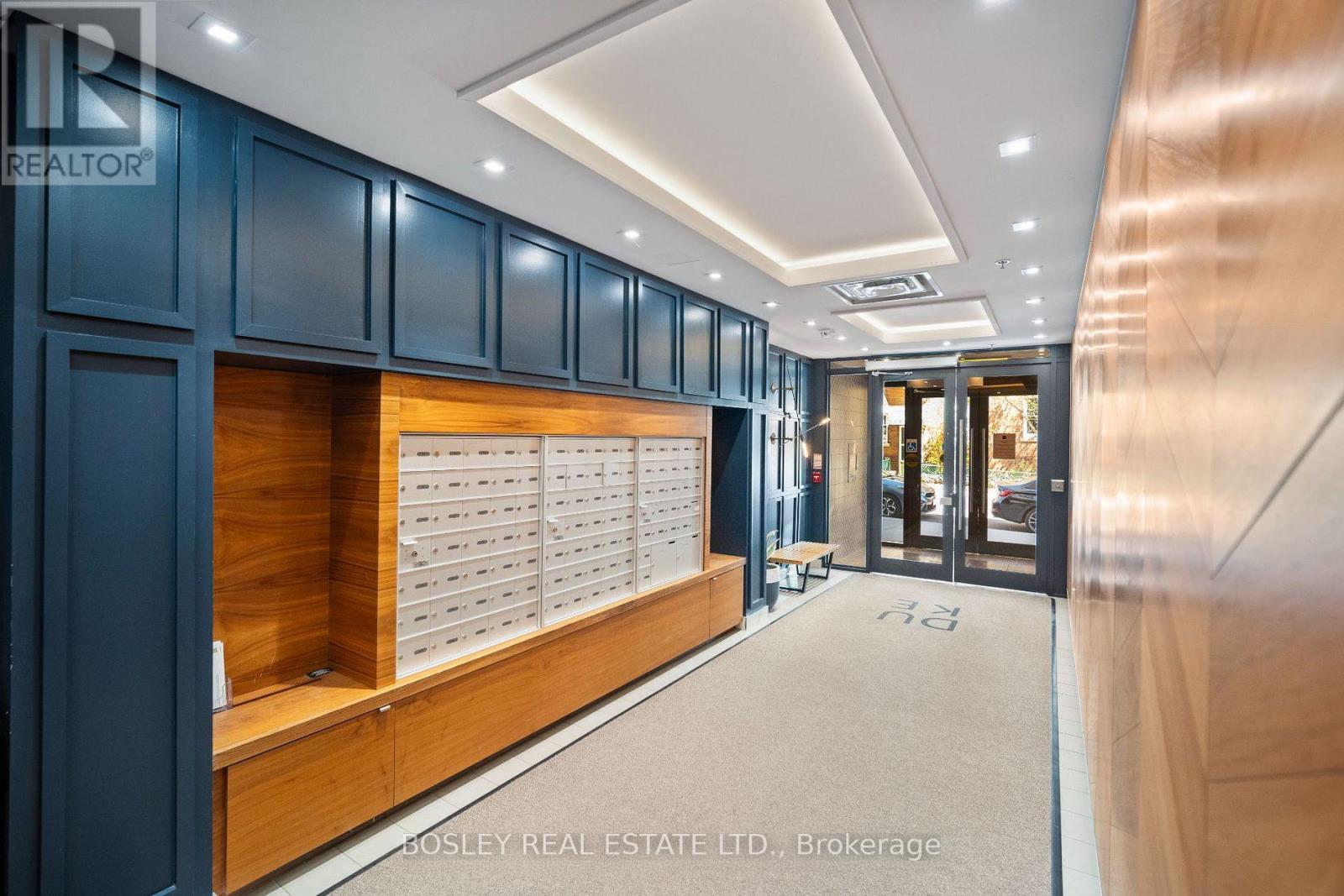 416 - 530 Indian Grove, Toronto, Ontario  M6P 0B3 - Photo 22 - W12485803