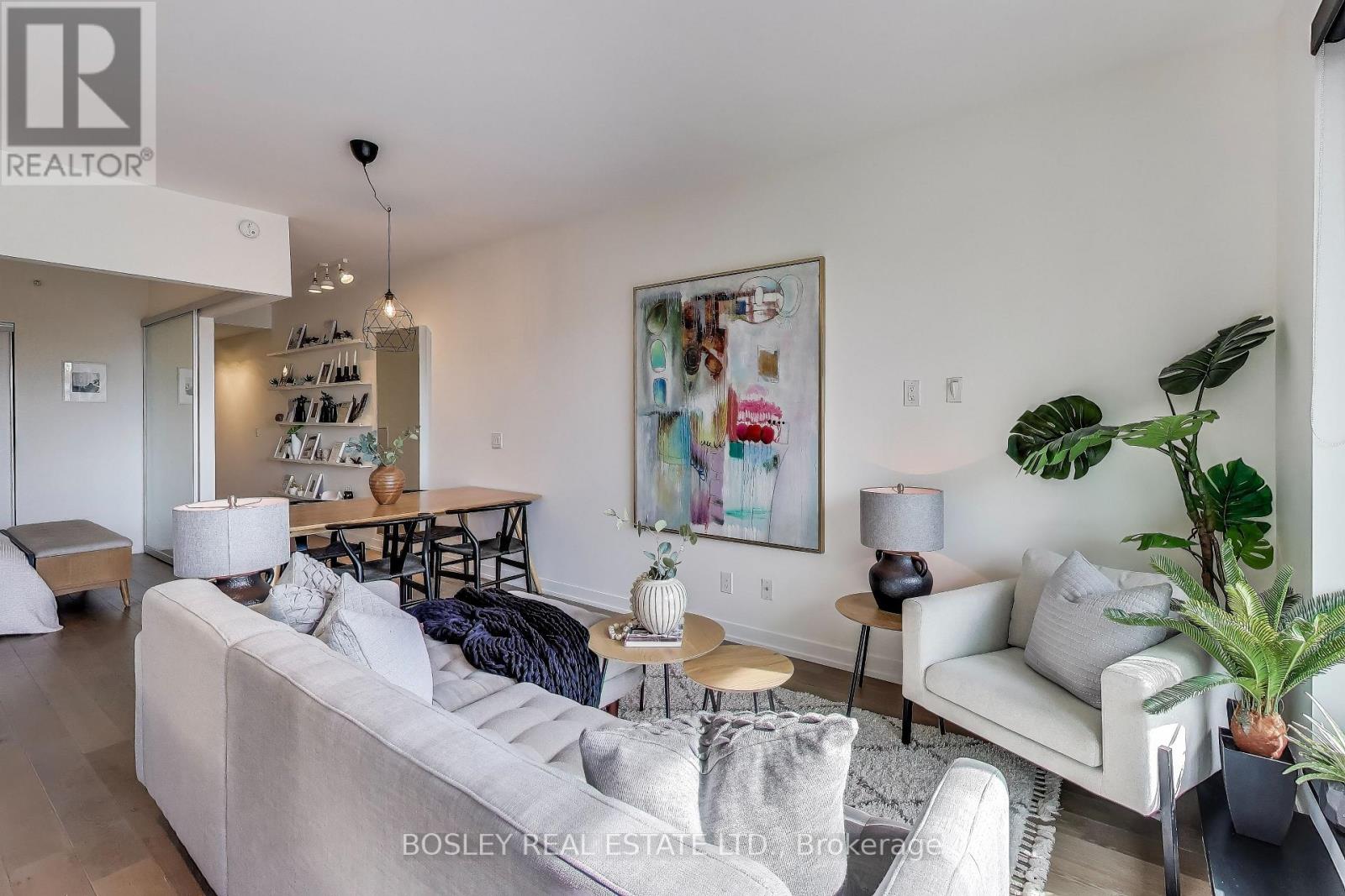 416 - 530 Indian Grove, Toronto, Ontario  M6P 0B3 - Photo 9 - W12485803