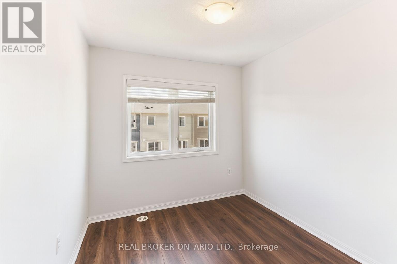 46 Lathbury Street, Brampton, Ontario  L7A 0R5 - Photo 10 - W12485805