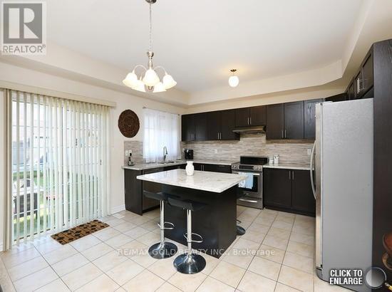 68 Kirkhaven Way, Brampton, Ontario  L6X 0L8 - Photo 4 - W12485814