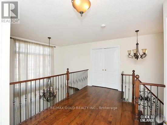 68 Kirkhaven Way, Brampton, Ontario  L6X 0L8 - Photo 6 - W12485814