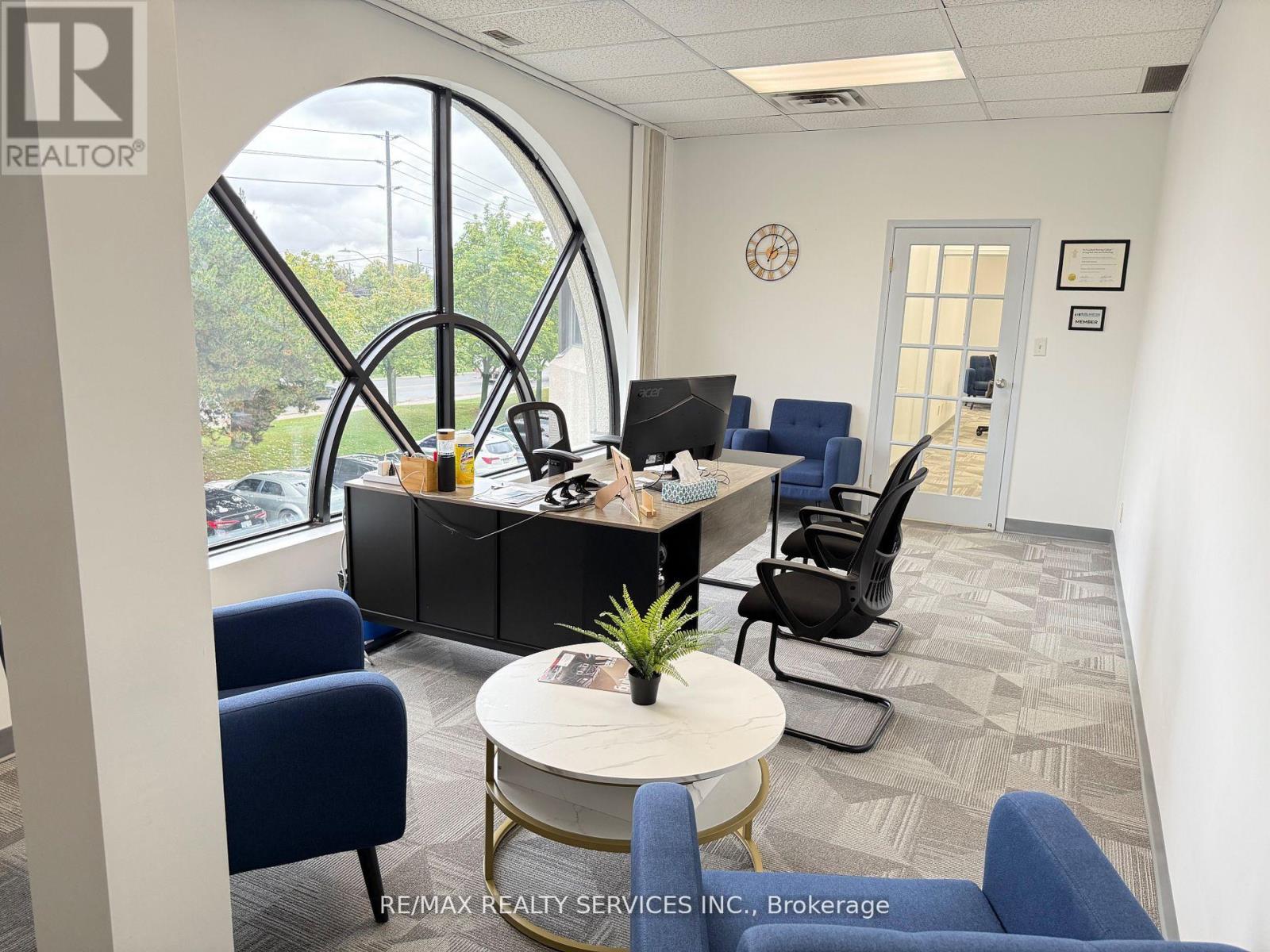 219 - 6705 Tomken Rd Road, Mississauga, Ontario  L5T 2J6 - Photo 7 - W12485824