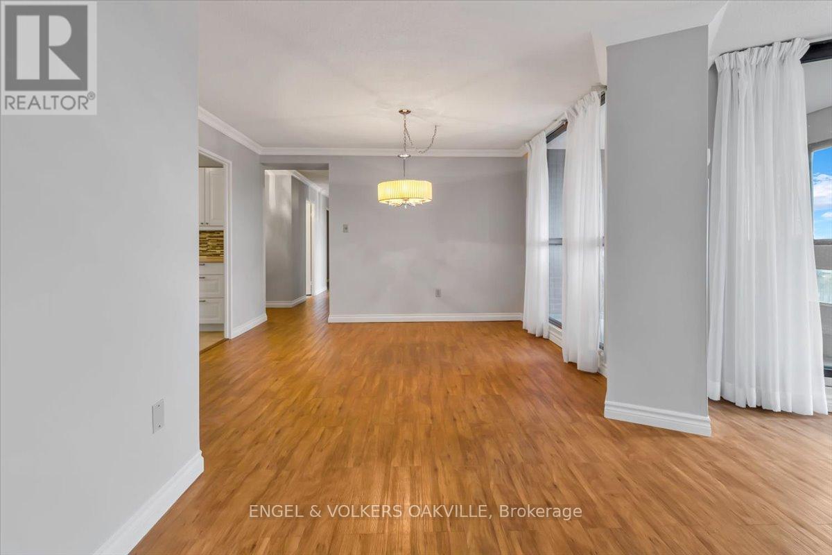 808 - 1580 Mississauga Valley Boulevard, Mississauga, Ontario  L5A 3T8 - Photo 10 - W12485825