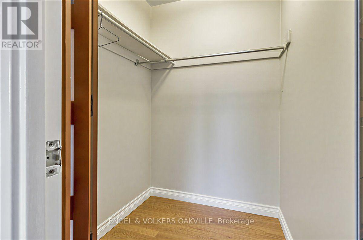 808 - 1580 Mississauga Valley Boulevard, Mississauga, Ontario  L5A 3T8 - Photo 22 - W12485825