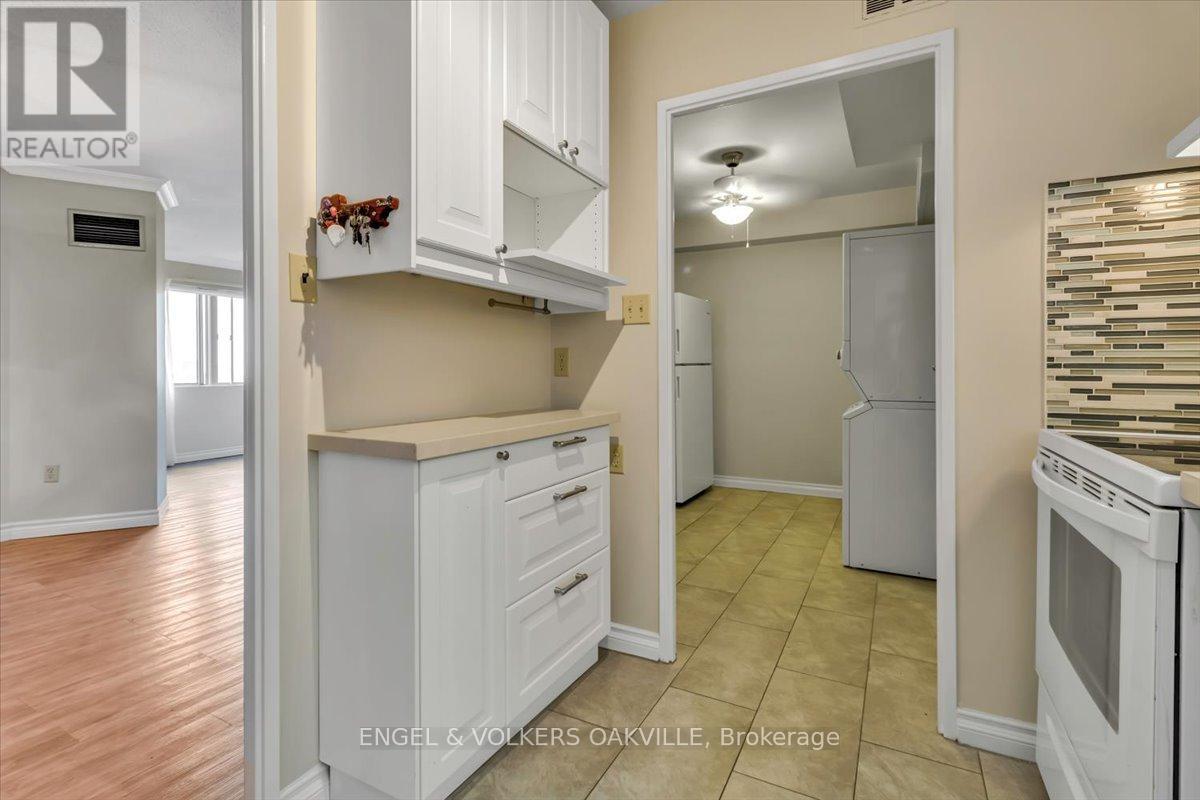 808 - 1580 Mississauga Valley Boulevard, Mississauga, Ontario  L5A 3T8 - Photo 28 - W12485825