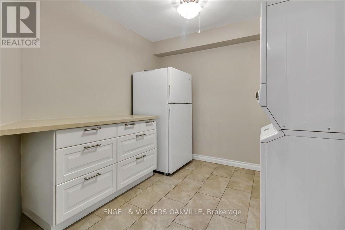 808 - 1580 Mississauga Valley Boulevard, Mississauga, Ontario  L5A 3T8 - Photo 29 - W12485825