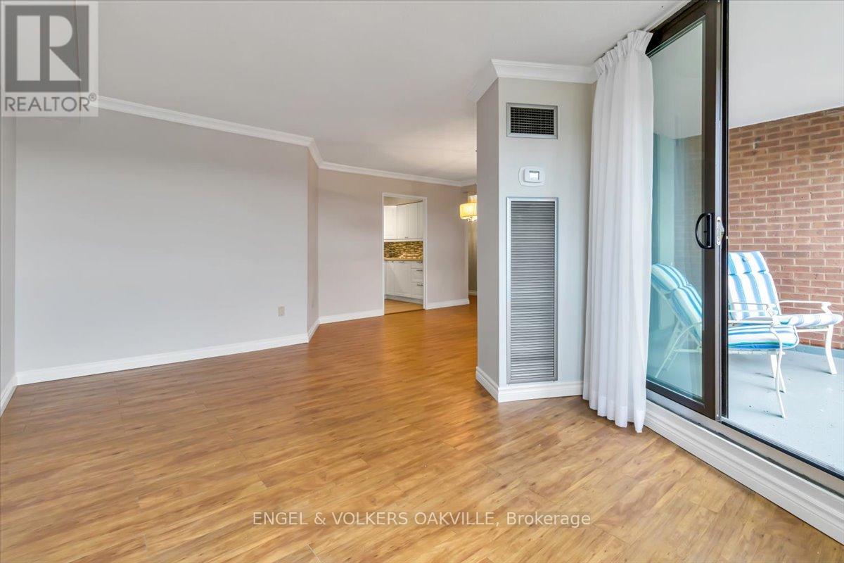 808 - 1580 Mississauga Valley Boulevard, Mississauga, Ontario  L5A 3T8 - Photo 9 - W12485825