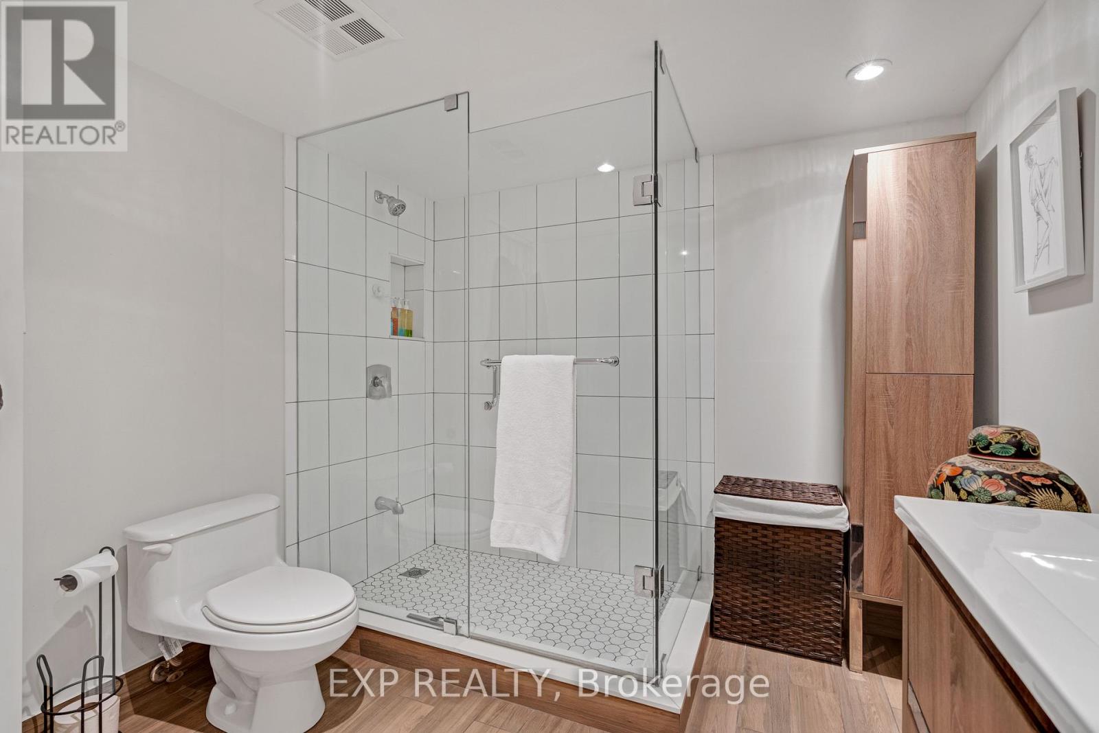 203 - 3605 Kariya Drive, Mississauga, Ontario  L5B 3J4 - Photo 22 - W12485829