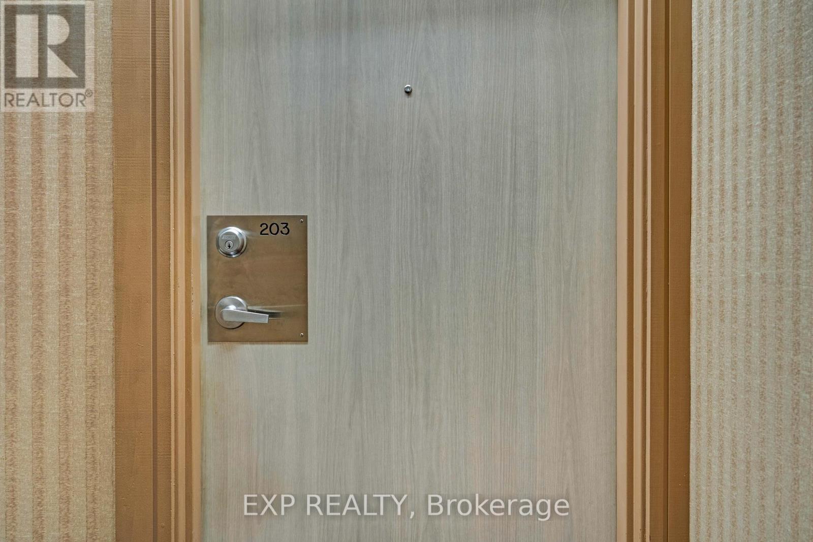 203 - 3605 Kariya Drive, Mississauga, Ontario  L5B 3J4 - Photo 6 - W12485829