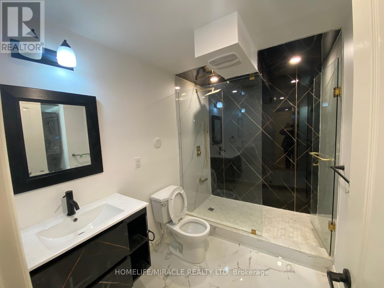 45 Snapdragon Square, Brampton, Ontario  L6P 3K2 - Photo 10 - W12485849