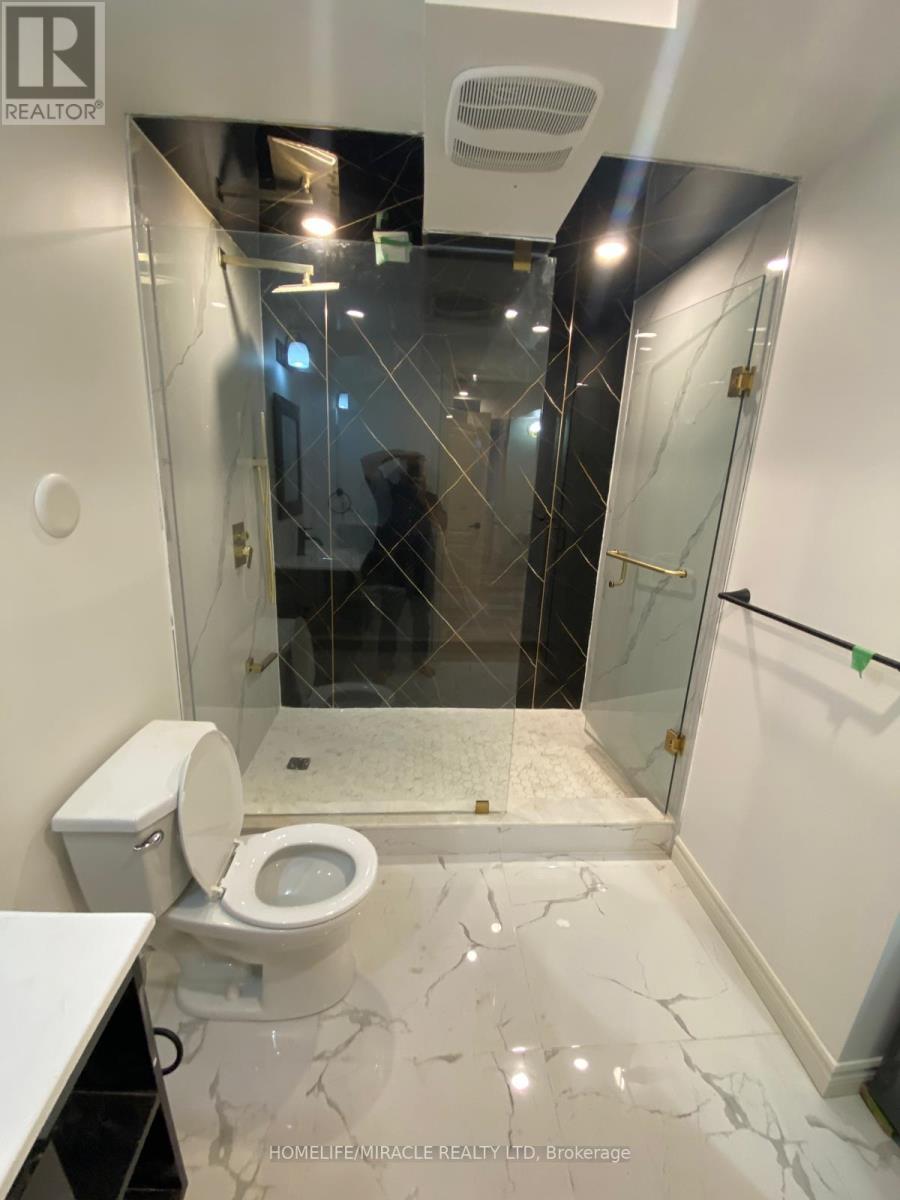 45 Snapdragon Square, Brampton, Ontario  L6P 3K2 - Photo 9 - W12485849