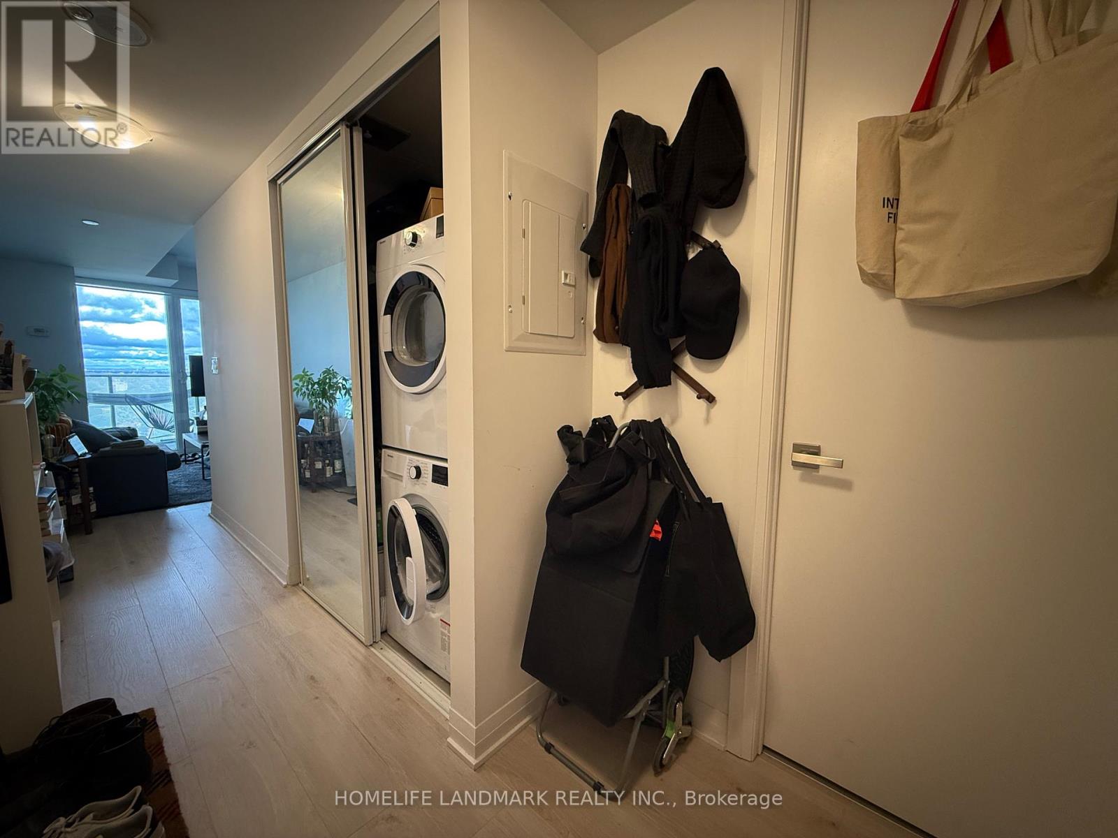 2107 - 99 Foxbar Road, Toronto, Ontario  M4V 2G5 - Photo 21 - C12471977