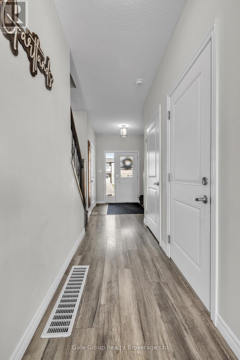 5 Kendell Lane, Ingersoll, Ontario  N5C 0B7 - Photo 2 - X12485964