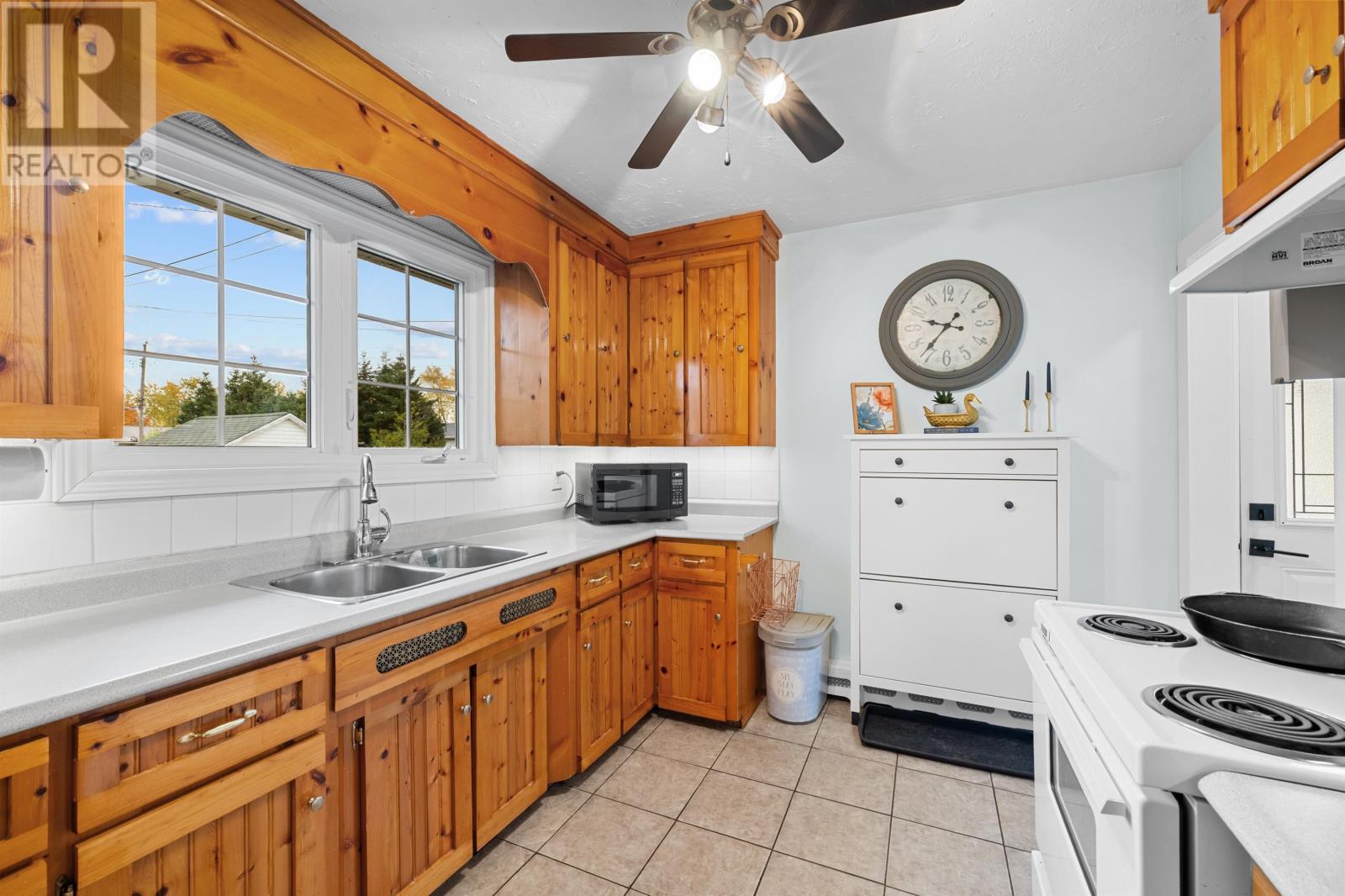 35 Northridge Parkway, Charlottetown, Prince Edward Island  C1C 1A2 - Photo 25 - 202526753