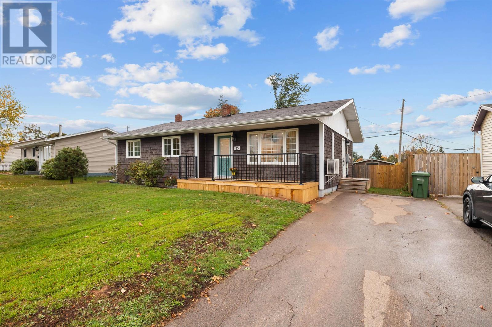 35 Northridge Parkway, Charlottetown, Prince Edward Island  C1C 1A2 - Photo 4 - 202526753