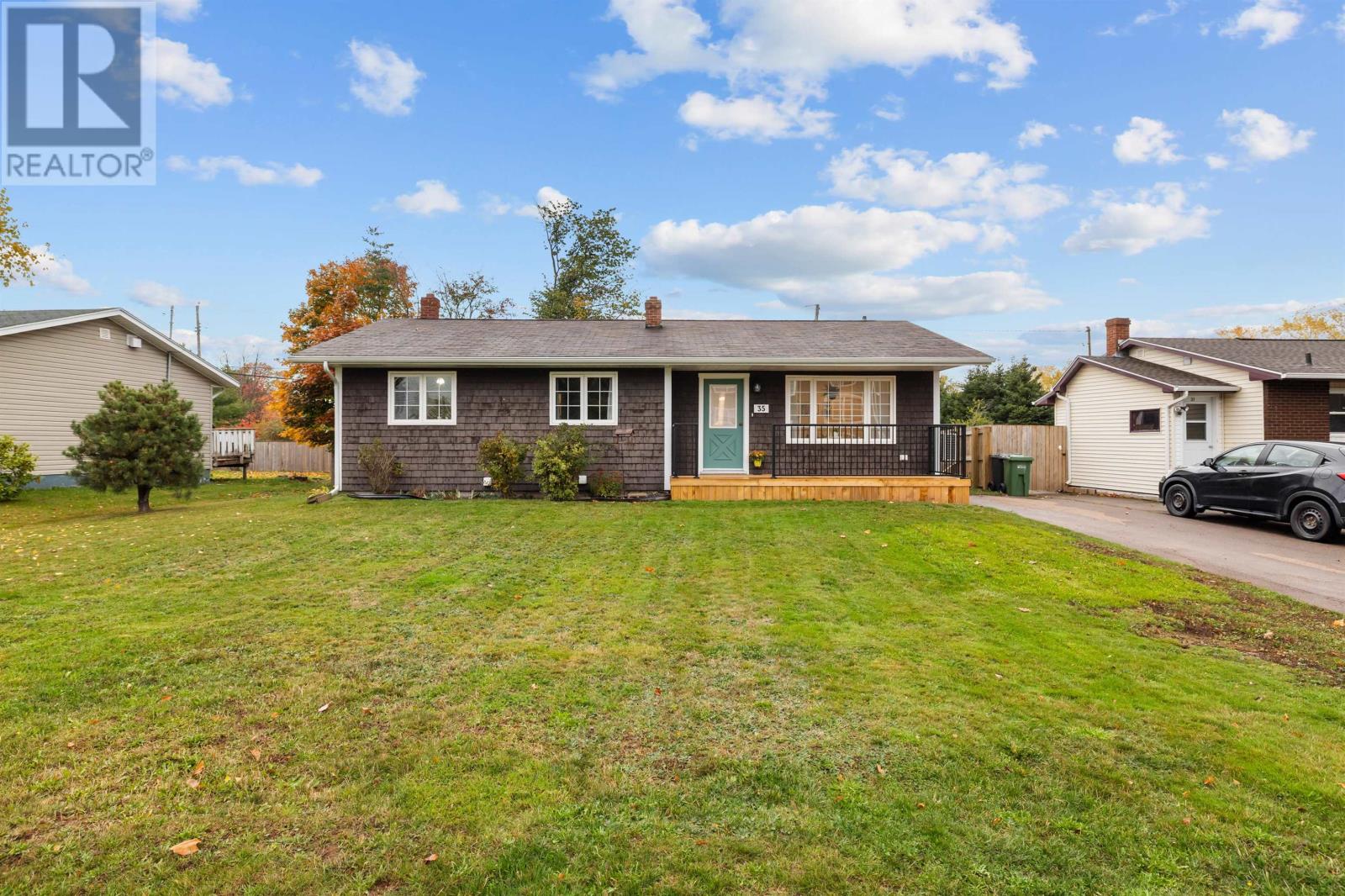 35 Northridge Parkway, Charlottetown, Prince Edward Island  C1C 1A2 - Photo 6 - 202526753