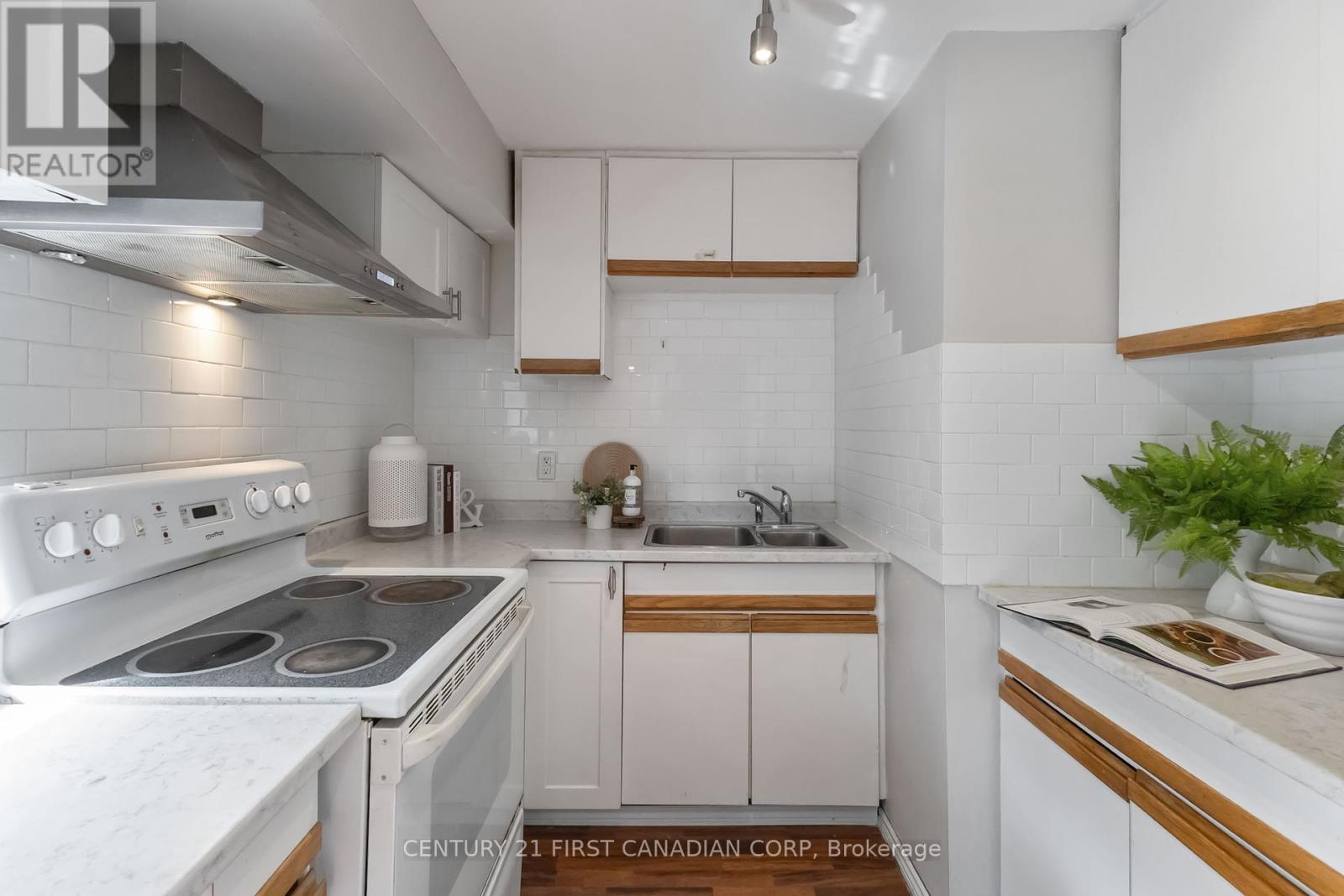 321 Edmonton Street, London East, Ontario  N5W 4X3 - Photo 23 - X12458433