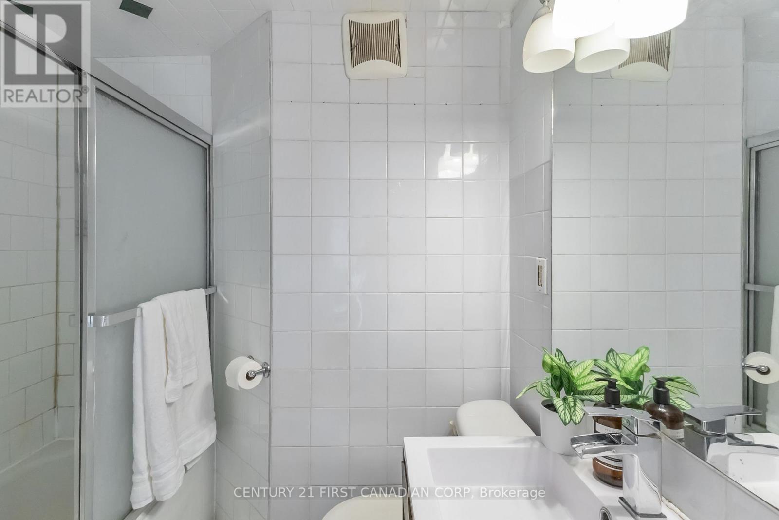 321 Edmonton Street, London East, Ontario  N5W 4X3 - Photo 27 - X12458433