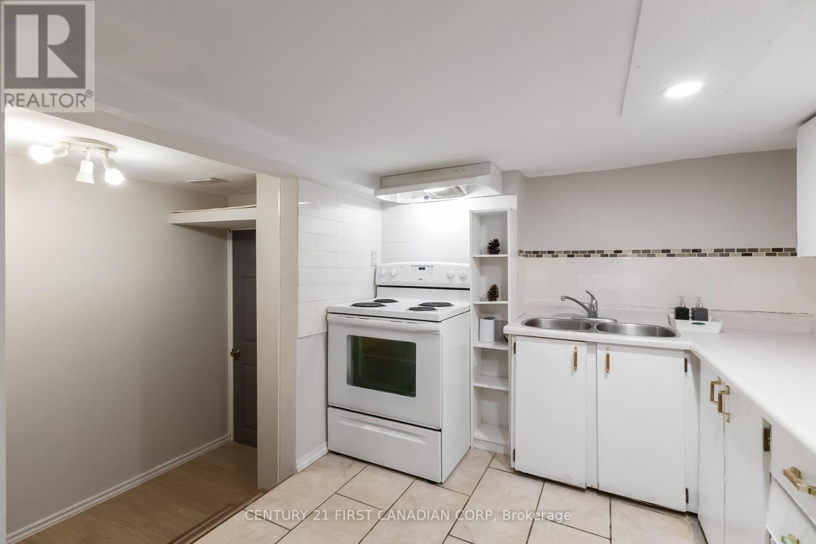 321 Edmonton Street, London East, Ontario  N5W 4X3 - Photo 33 - X12458433