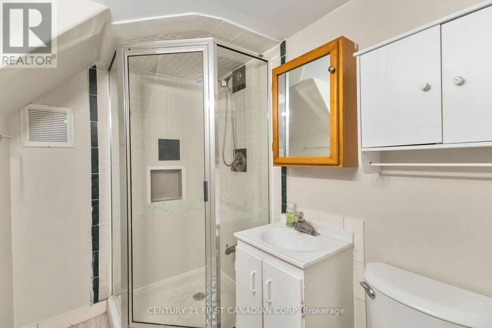 321 Edmonton Street, London East, Ontario  N5W 4X3 - Photo 38 - X12458433