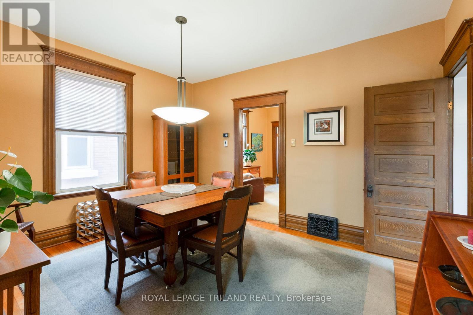 74 Byron Avenue E, London South, Ontario  N6C 1C7 - Photo 7 - X12478880