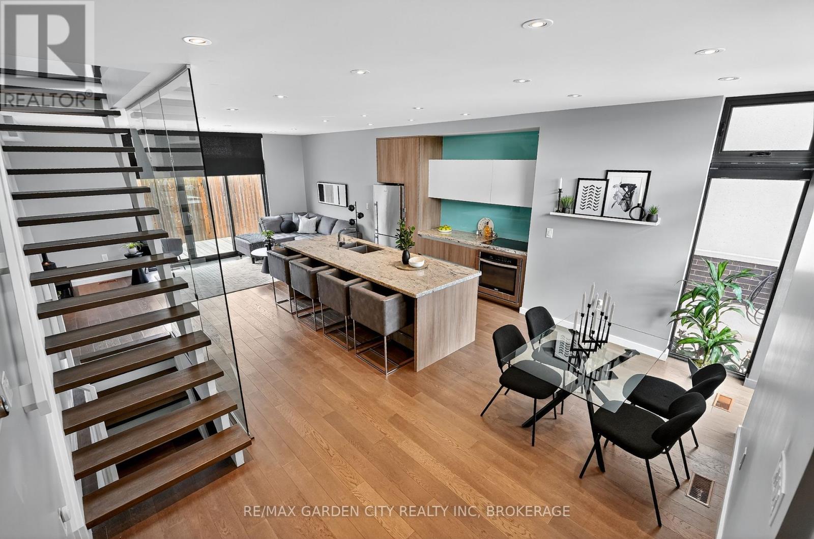 12 1/2 Beamer Court, Thorold, Ontario  L2V 0C9 - Photo 15 - X12363964