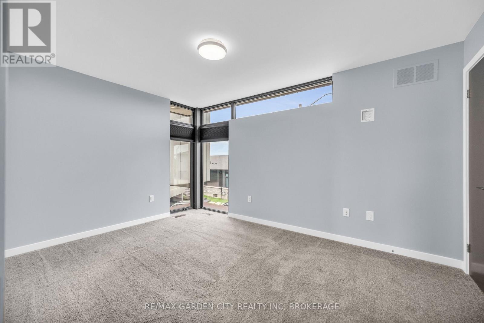 12 1/2 Beamer Court, Thorold, Ontario  L2V 0C9 - Photo 27 - X12363964