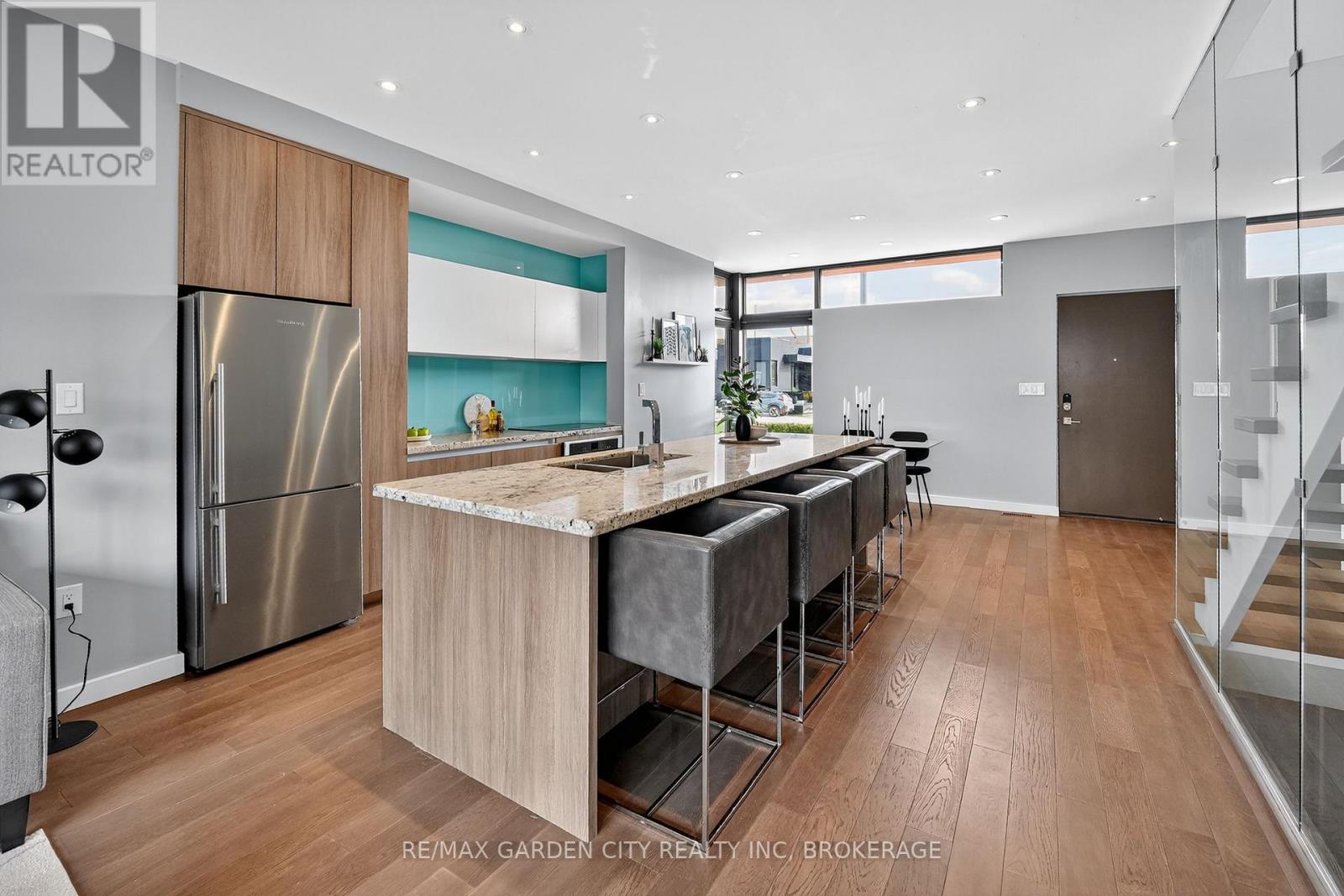 12 1/2 Beamer Court, Thorold, Ontario  L2V 0C9 - Photo 9 - X12363964