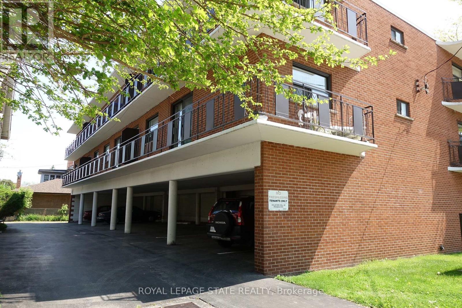 303 - 50 Hilda Avenue, Hamilton, Ontario  L8M 3E6 - Photo 10 - X12485792