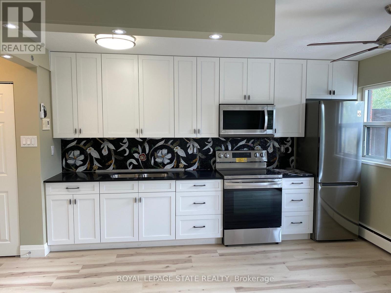 303 - 50 Hilda Avenue, Hamilton, Ontario  L8M 3E6 - Photo 5 - X12485792