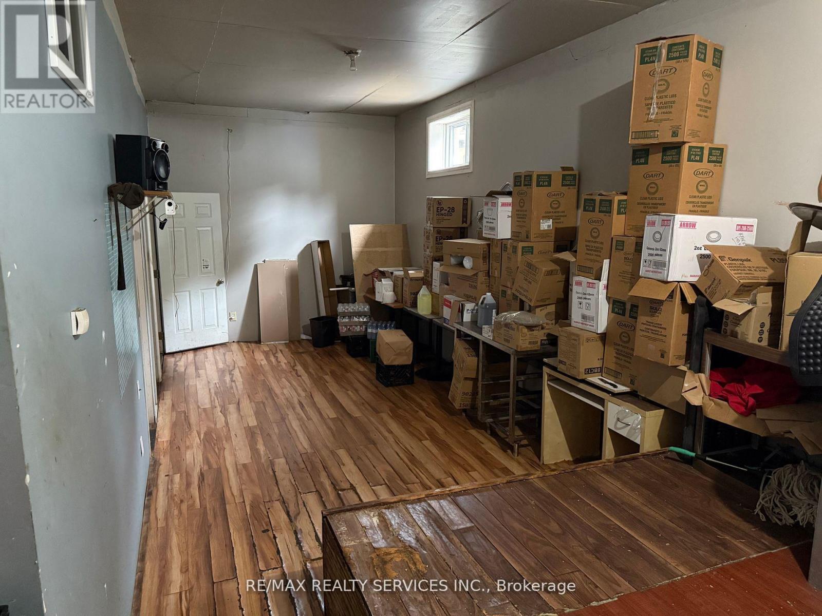 354 MAIN STREET W, Hamilton, Ontario