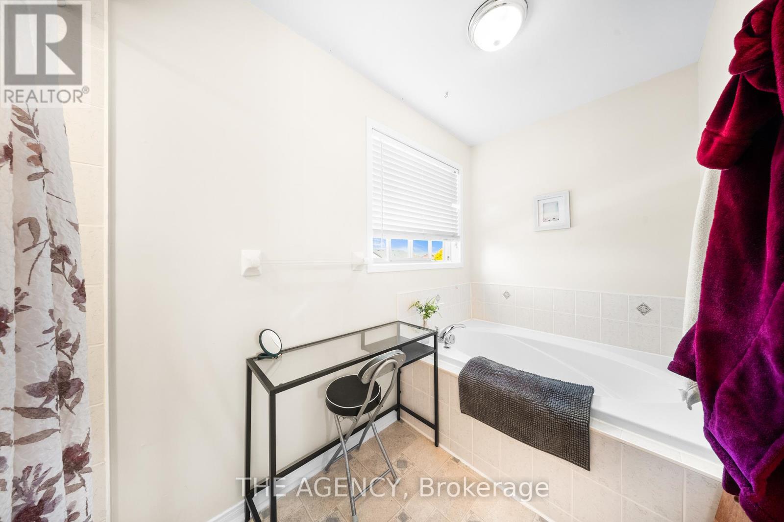 132 Blackburn Drive, Brantford, Ontario  N3T 6S2 - Photo 33 - X12485851