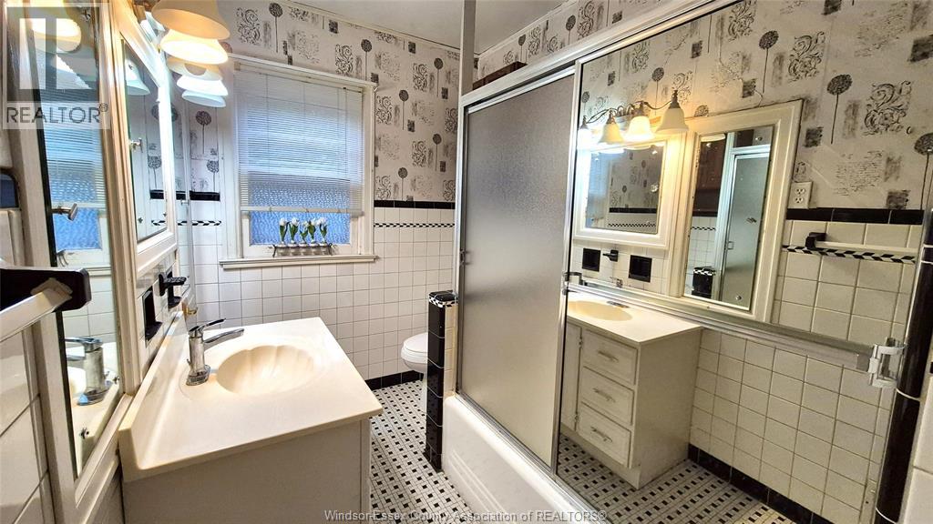 201 St. Rose Unit# Main, Windsor, Ontario  N8S 1X1 - Photo 15 - 25027340