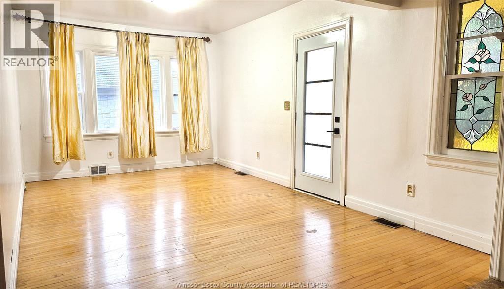 201 St. Rose Unit# Main, Windsor, Ontario  N8S 1X1 - Photo 6 - 25027340