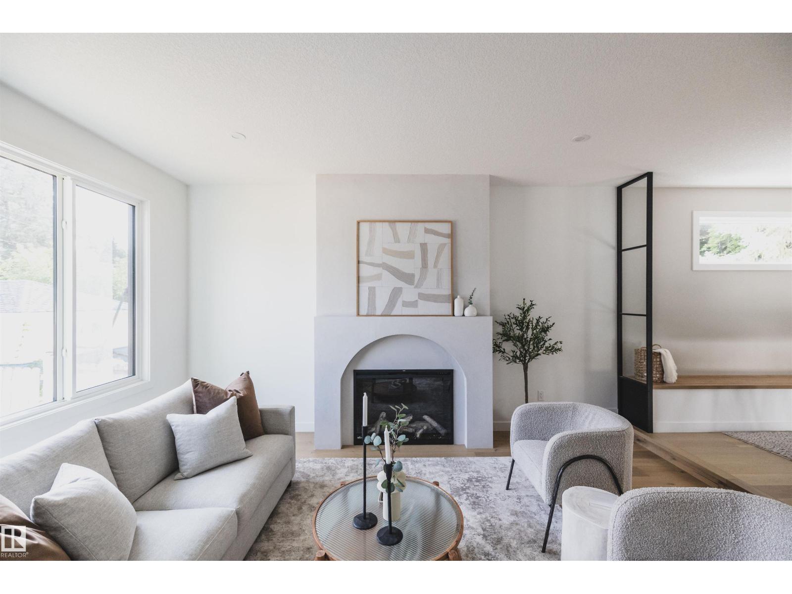 4216 121 ST NW, Edmonton, Alberta