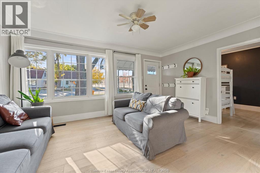 1942 Bernard, Windsor, Ontario  N8W 4R5 - Photo 8 - 25027373