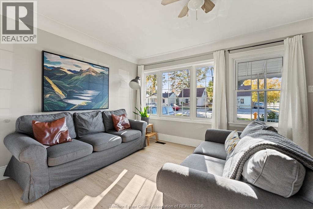 1942 Bernard, Windsor, Ontario  N8W 4R5 - Photo 6 - 25027373