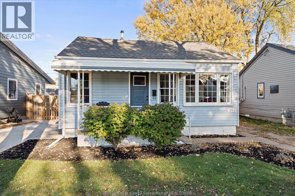 1942 BERNARD, windsor, Ontario