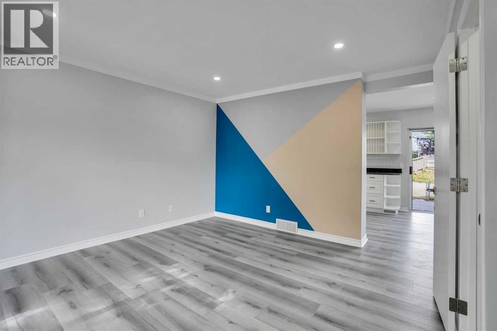 6058 Martingrove Road Ne, Calgary, Alberta  T3J 2N2 - Photo 10 - A2260647