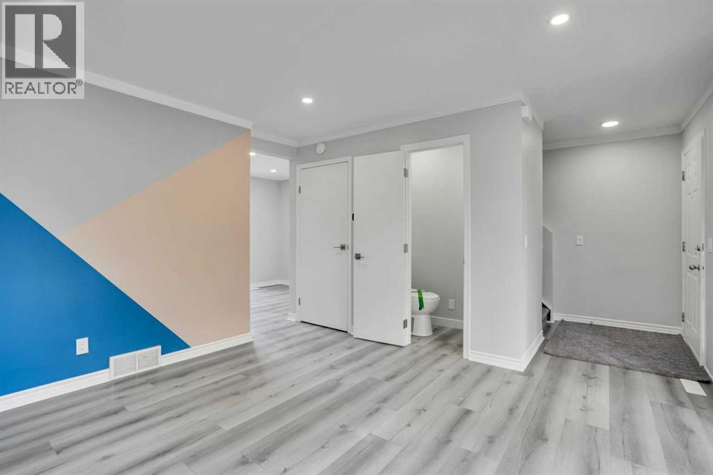 6058 Martingrove Road Ne, Calgary, Alberta  T3J 2N2 - Photo 9 - A2260647