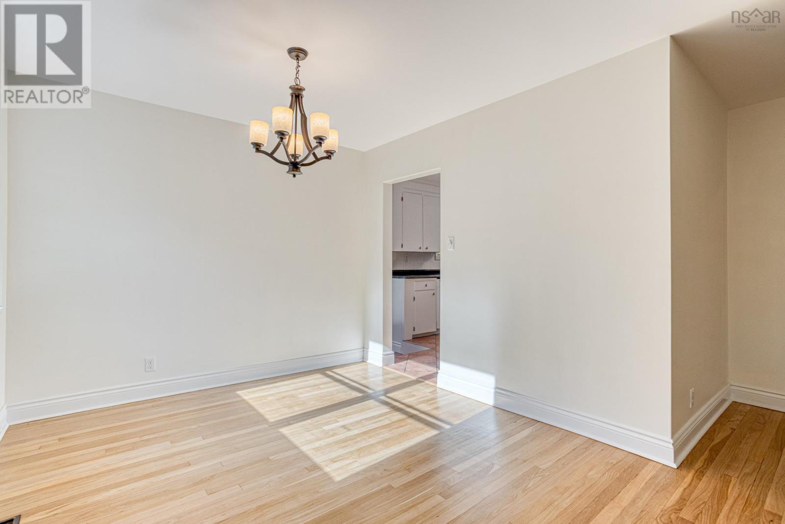 9 Dowell Drive, Halifax, Nova Scotia  B3M 2M2 - Photo 6 - 202525704