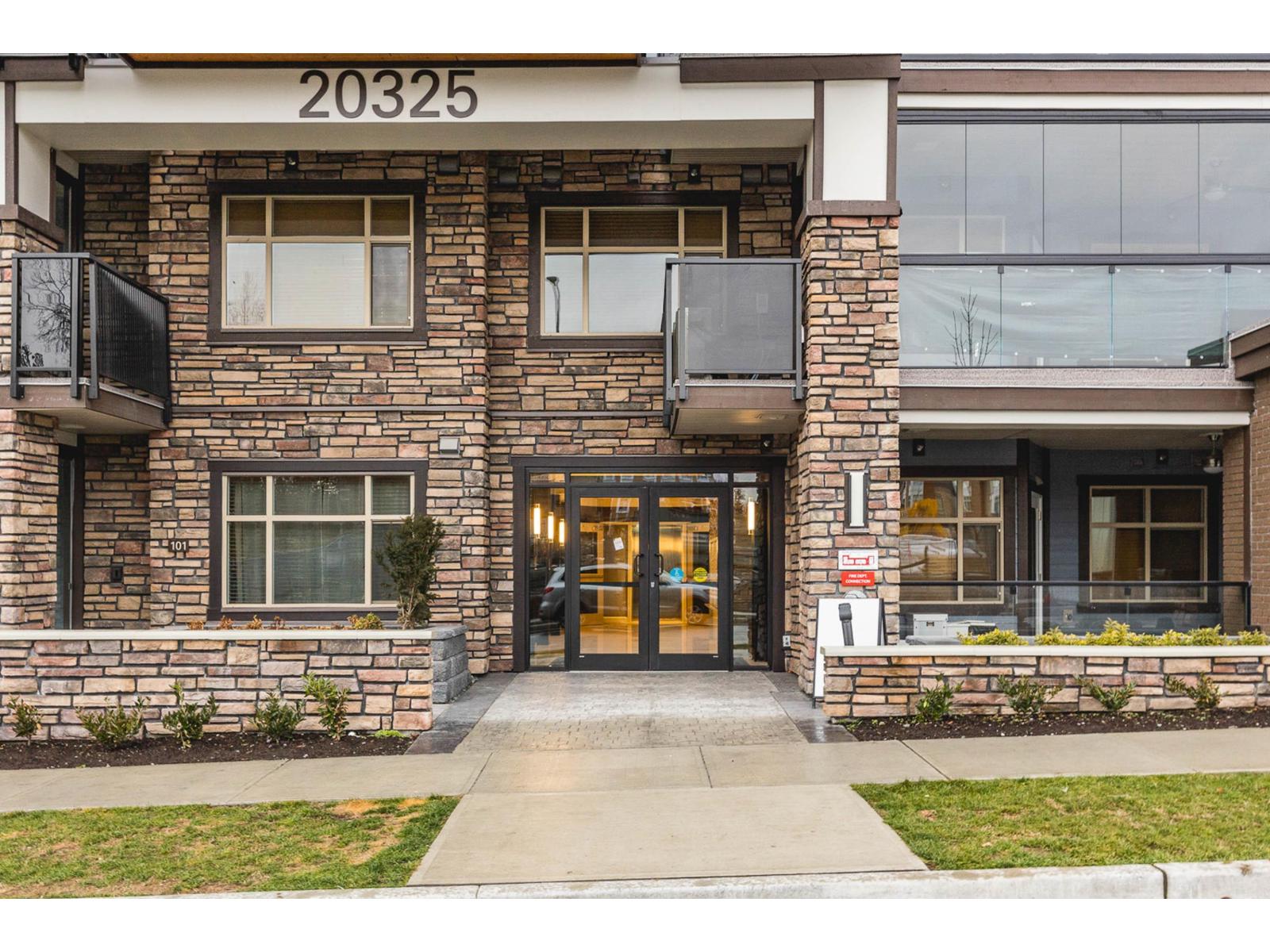 213 20325 85 Avenue, Langley, British Columbia  V2Y 2C2 - Photo 2 - R3062418