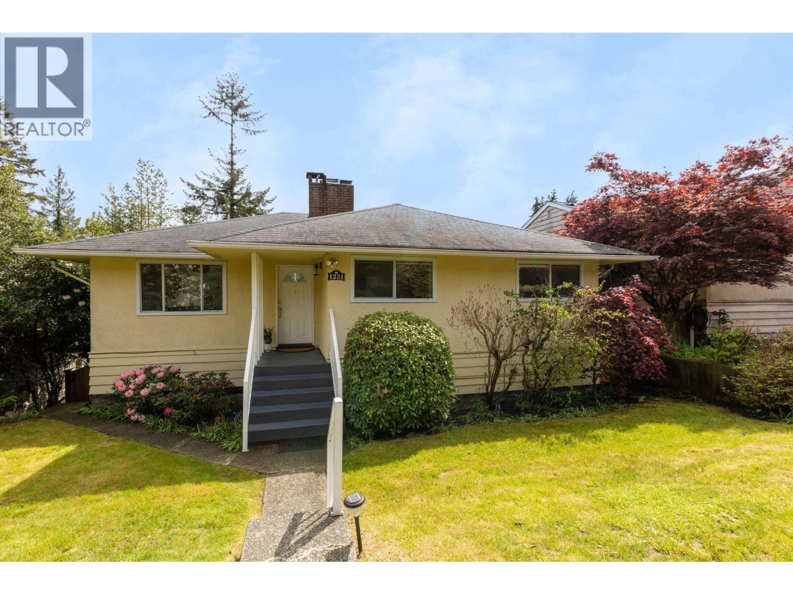 1231 Cloverley Street, North Vancouver, British Columbia  V7L 1N7 - Photo 38 - R3058441