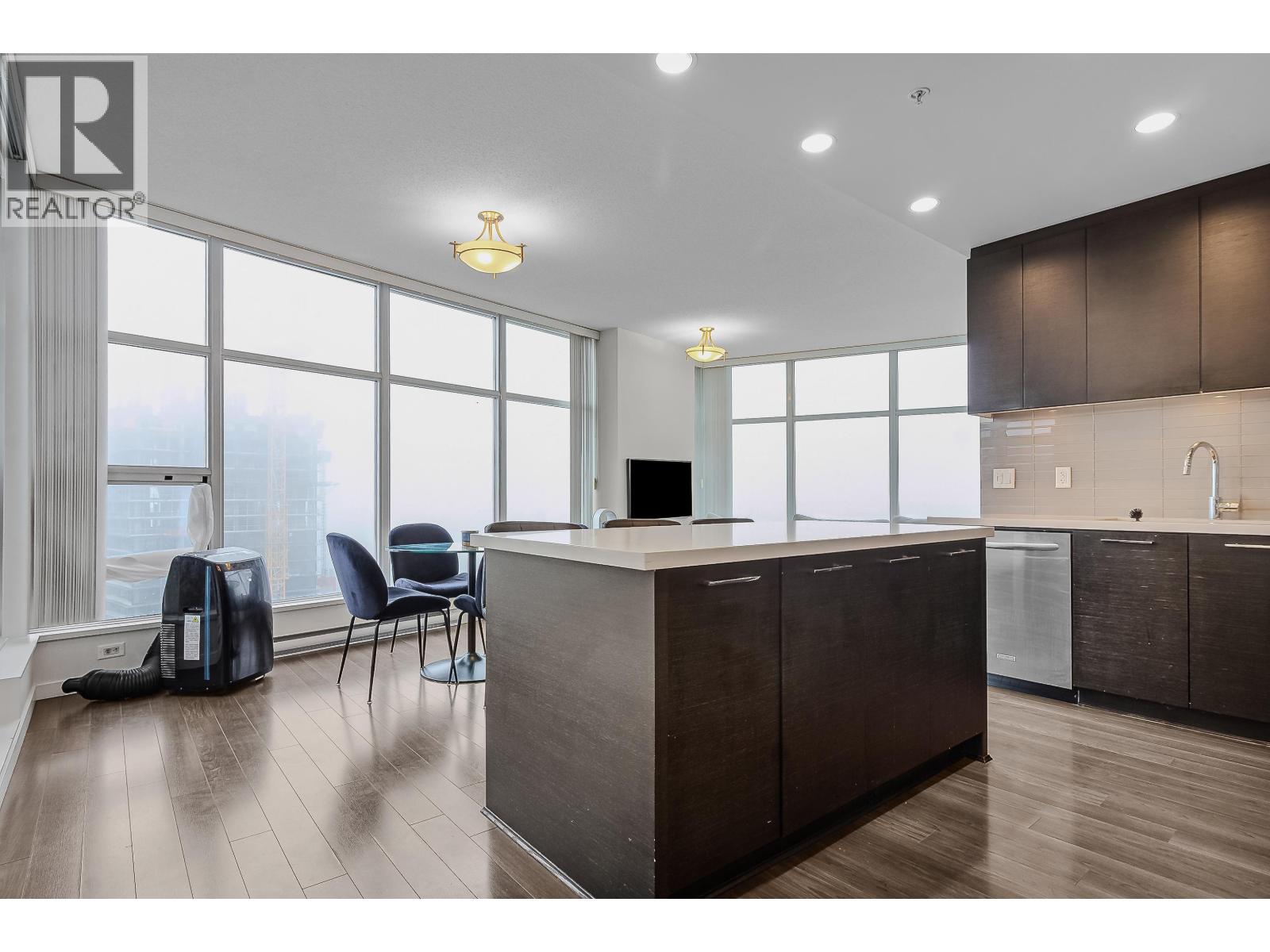 3702 4880 Bennett Street, Burnaby, British Columbia  V5H 0C1 - Photo 10 - R3060308