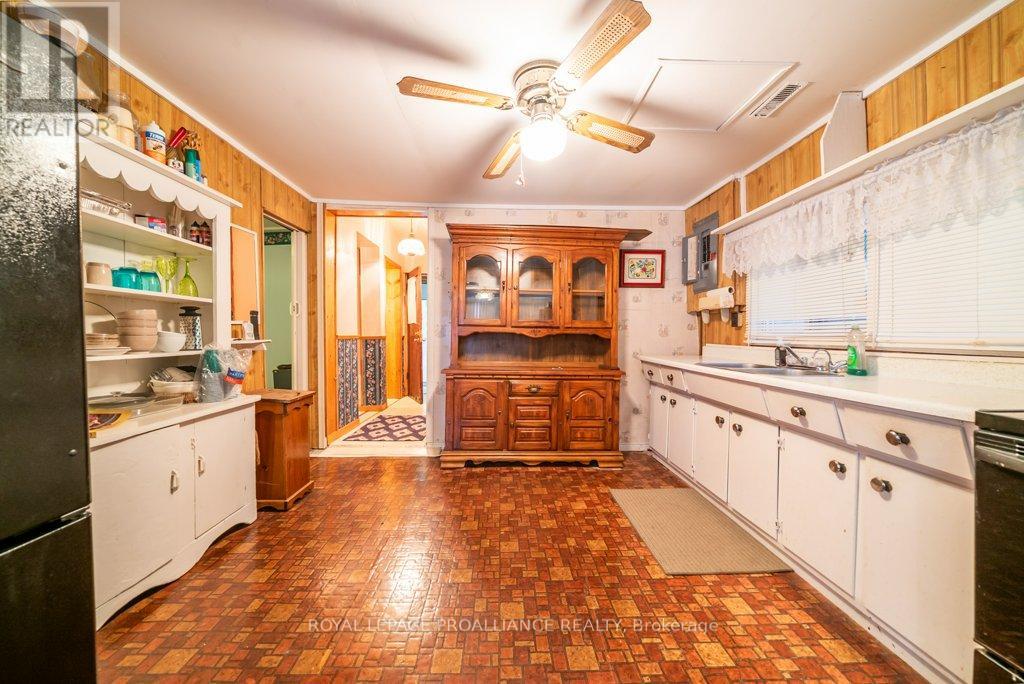 1087c Hills Lake Road, North Frontenac, Ontario  K0H 2M0 - Photo 15 - X12327900