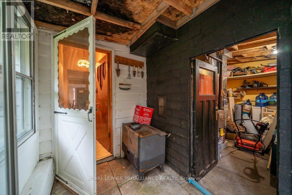 1087c Hills Lake Road, North Frontenac, Ontario  K0H 2M0 - Photo 23 - X12327900