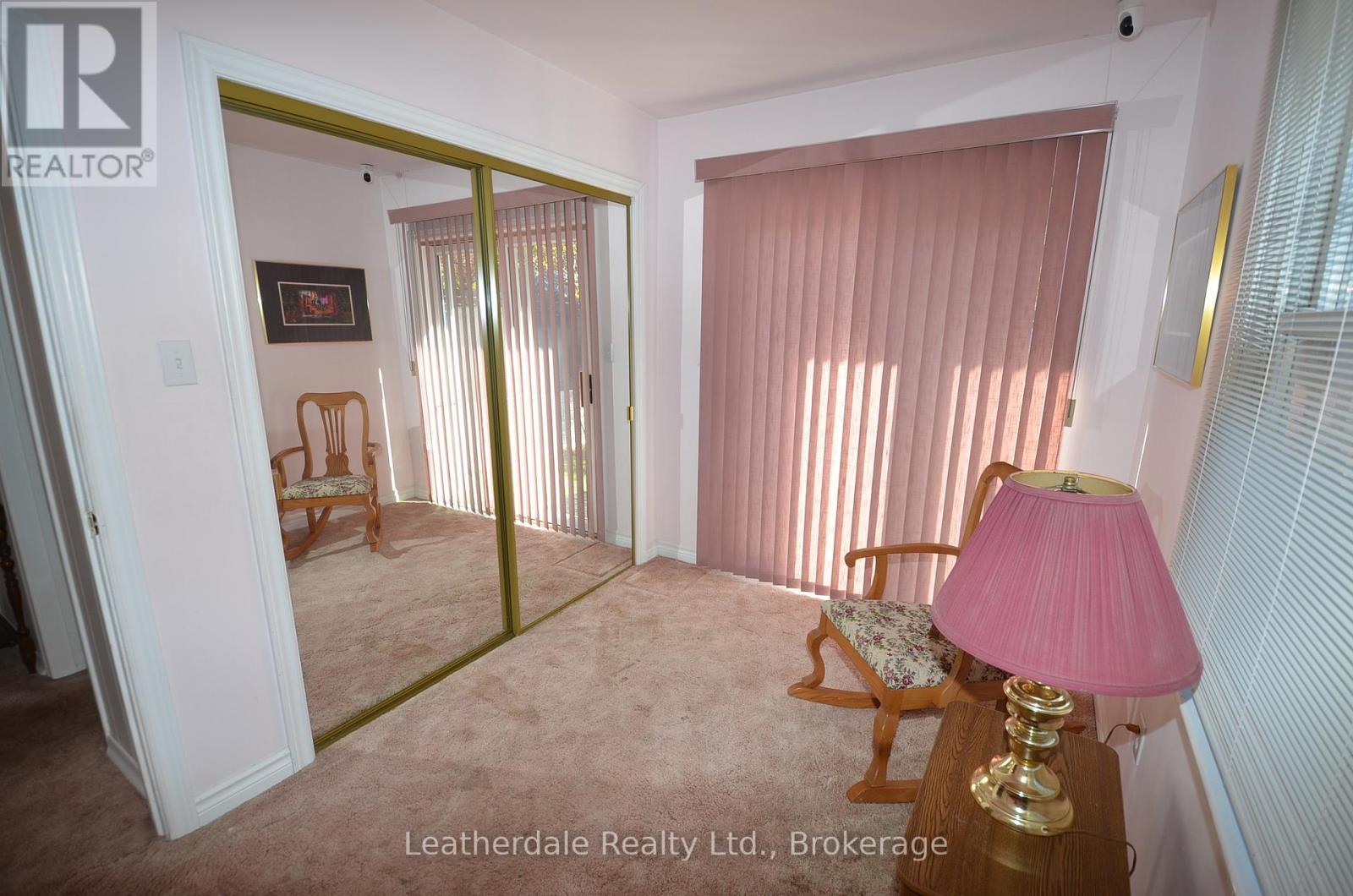 205 West Street N, Orillia, Ontario  L3V 5C7 - Photo 24 - S12486013