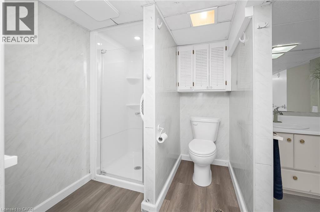 Photo 30 at 32 Park Road S, Brantford Photo 30 at 32 Park Road S, Brantford