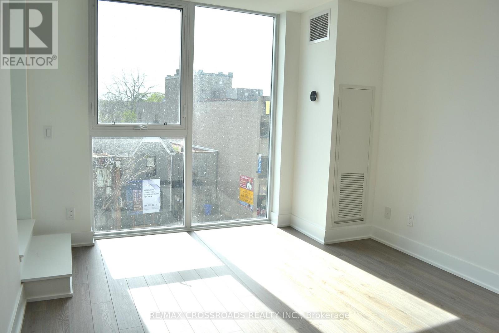 303 - 1 Belsize Drive, Toronto, Ontario  M4S 0B9 - Photo 4 - C12485944